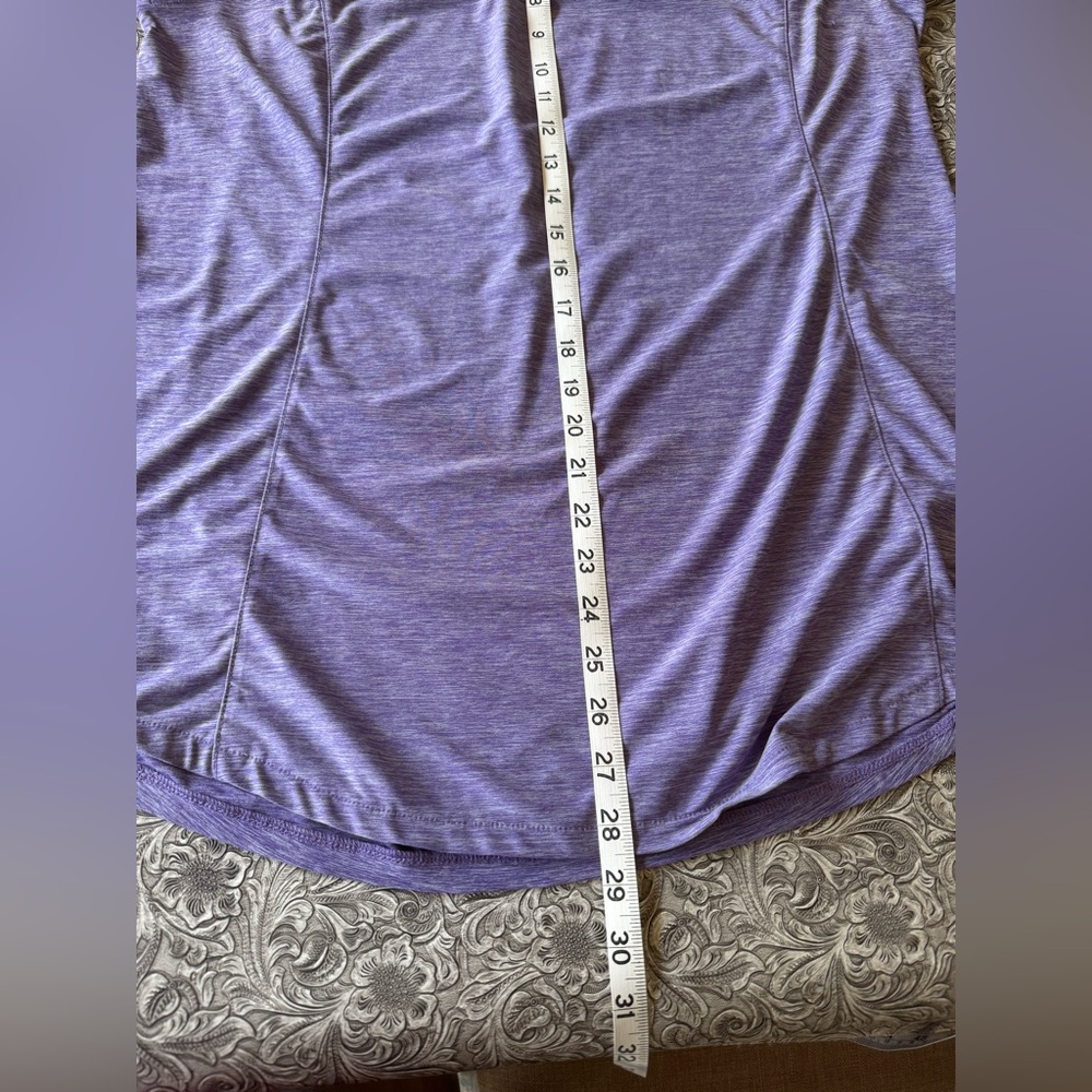 Duluth Trading Co Women's V-Neck Armachillo Lavender Tee - Picture 4 of 5